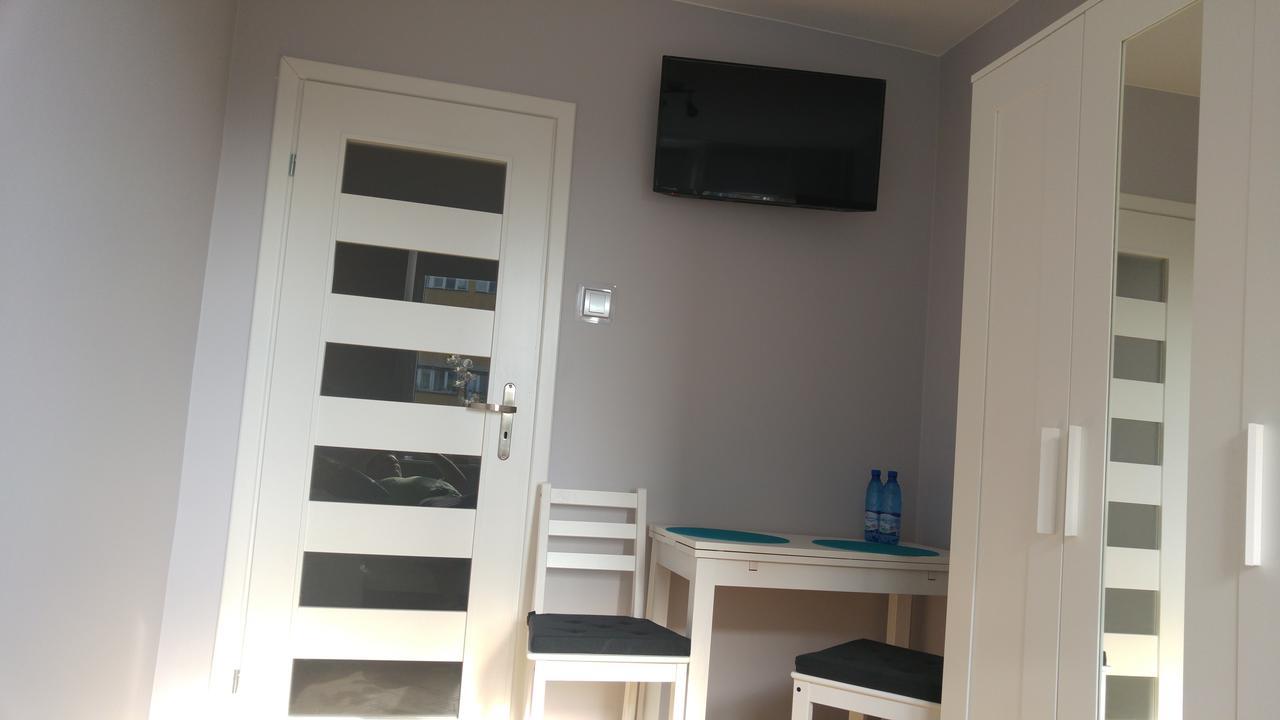 Rent0Nline Niepodleglosci Rooms Metro Βαρσοβία Εξωτερικό φωτογραφία